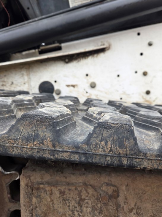 2007 Bobcat T250 Compact Track Loader - Image 18