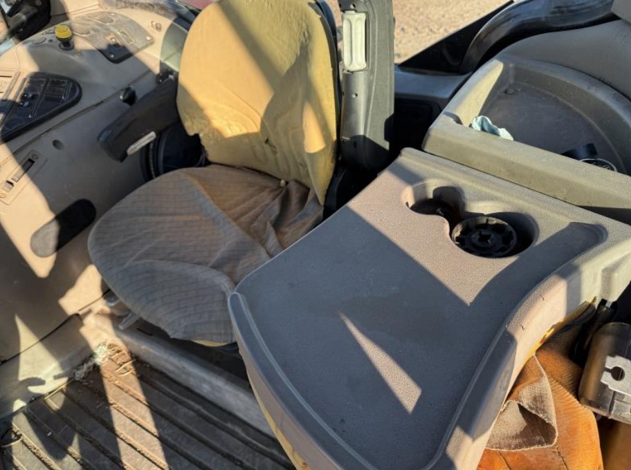 2007 CASE IH MAXXUM 125 Tractor - Image 17