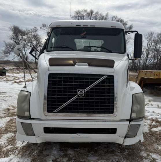 2007 Volvo VNL - Image 6