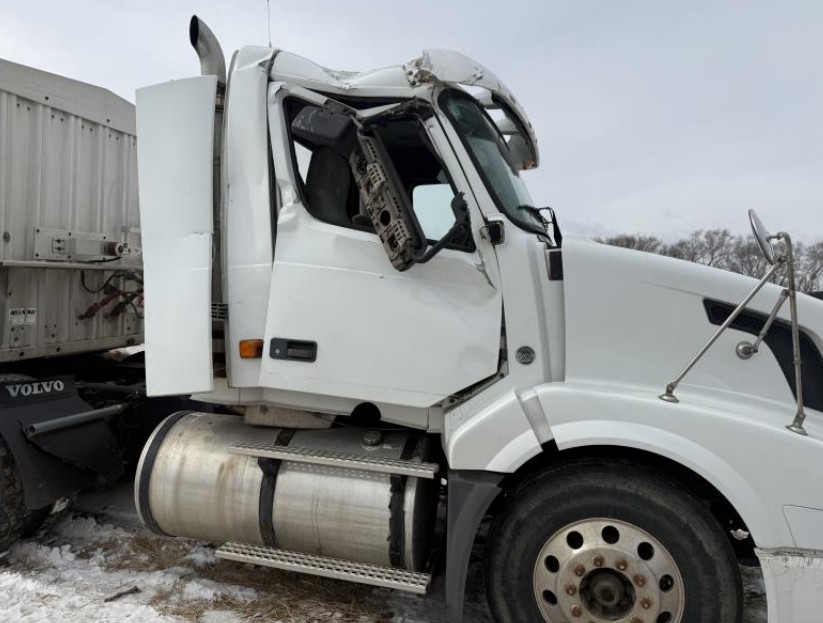 2007 Volvo VNL - Image 7