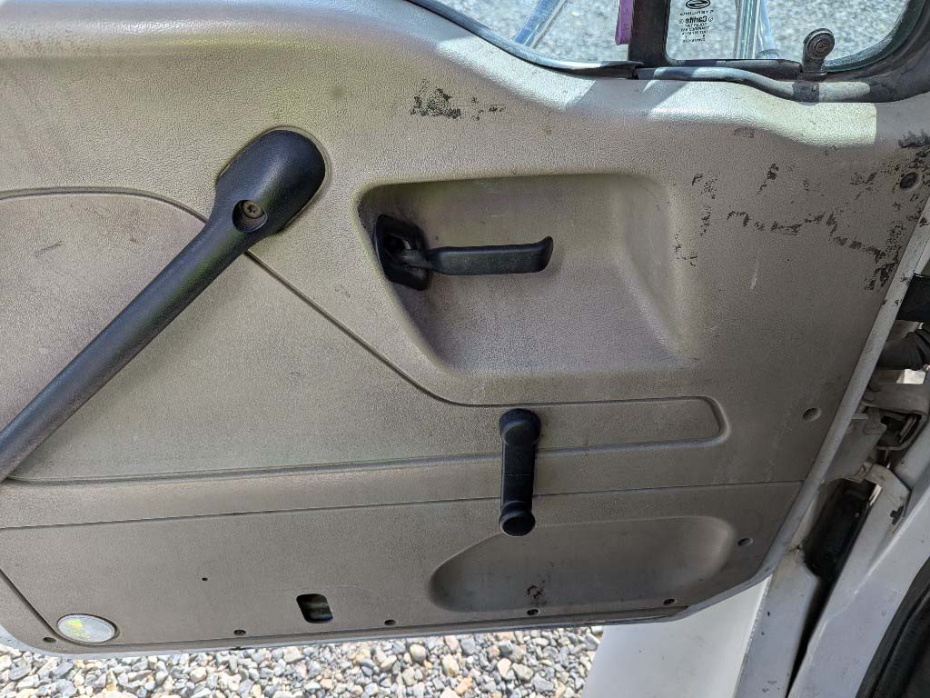 2009 Sterling Acterra - Image 10