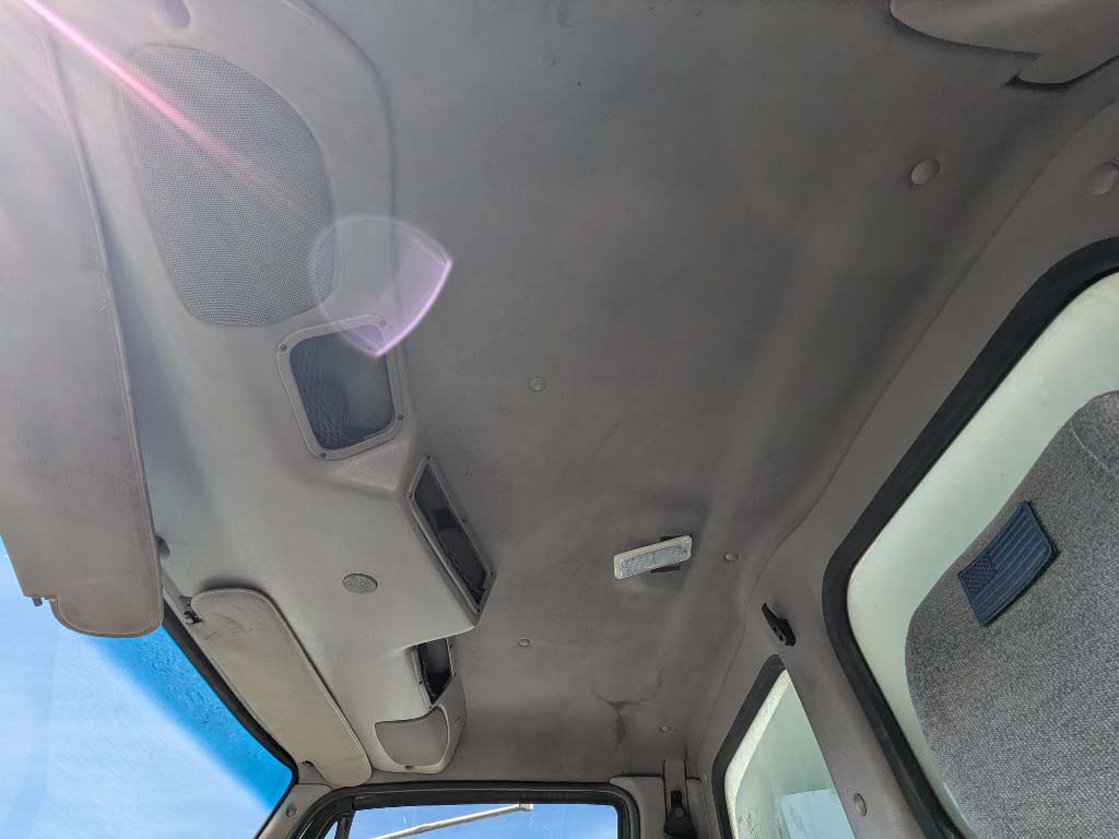 2009 Sterling Acterra - Image 14