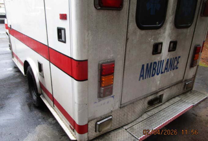 2003 Ford E-350 Cutaway 138 Ambulance - Image 10
