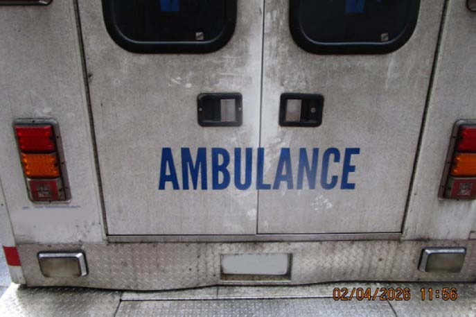 2003 Ford E-350 Cutaway 138 Ambulance - Image 11