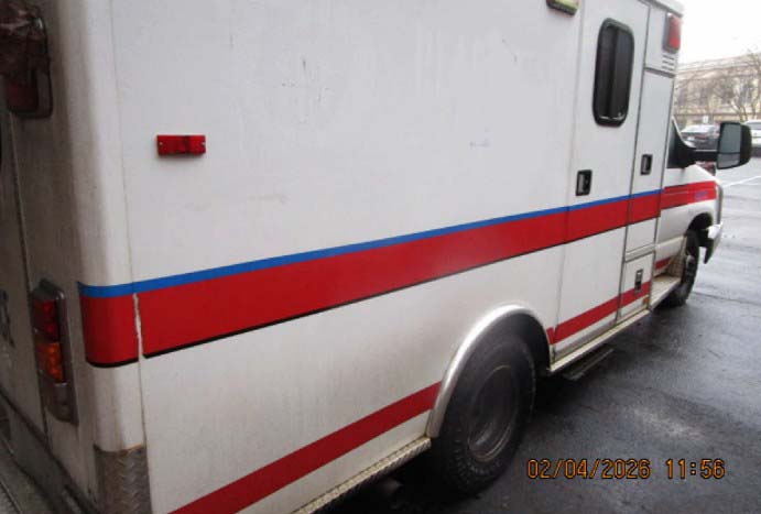 2003 Ford E-350 Cutaway 138 Ambulance - Image 12
