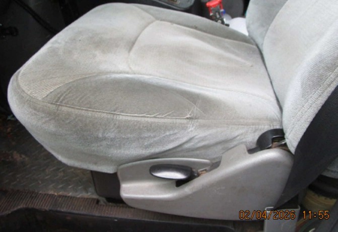 2003 Ford E-350 Cutaway 138 Ambulance - Image 6