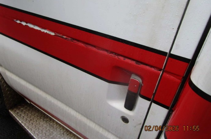 2003 Ford E-350 Cutaway 138 Ambulance - Image 8