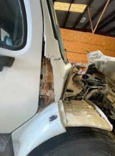 2010 Freightliner M2 Truck - Image 15