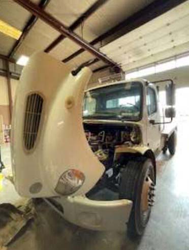 2010 Freightliner M2 Truck - Image 16