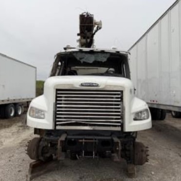 2011 Kenworth M2 with National Crane 800D - Image 2