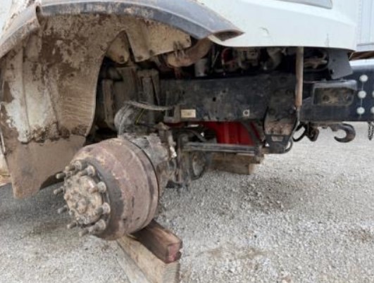 2011 Kenworth M2 with National Crane 800D - Image 27