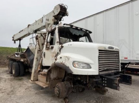 2011 Kenworth M2 with National Crane 800D - Image 3