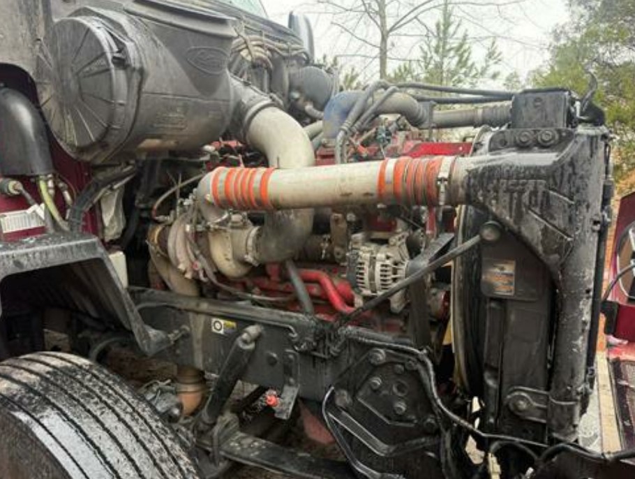 2011 Peterbilt 387 - Image 15