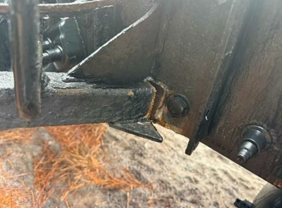 2011 Peterbilt 387 - Image 20