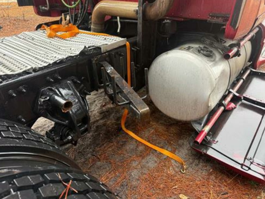 2011 Peterbilt 387 - Image 21