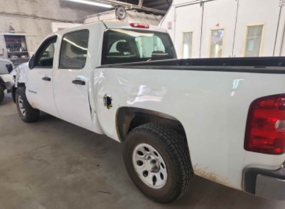 2012 Chevrolet Silverado - Image 12