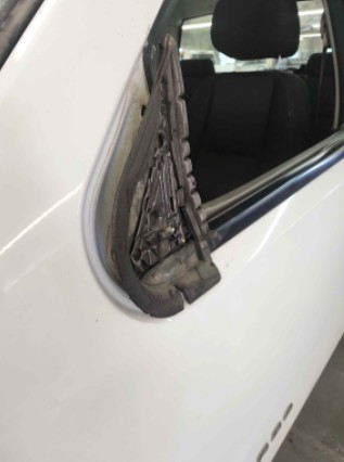 2012 Chevrolet Silverado - Image 15