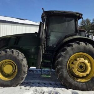 2013 John Deere 7230R Tractor