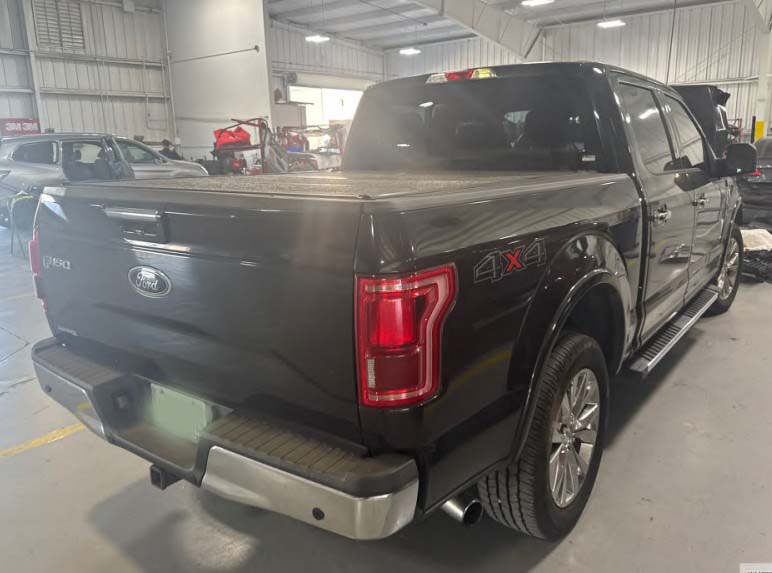 2015 Ford F-150 Lariat Super Crew - Image 4