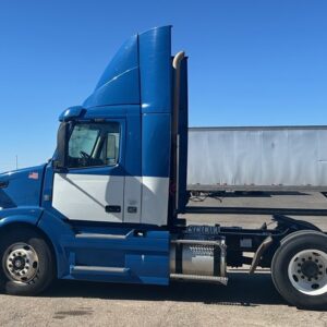 2015 Volvo VNL