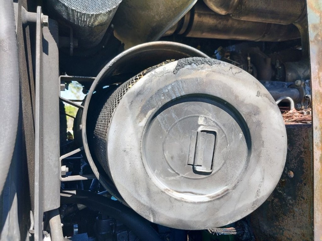 2016 John Deere 643L Feller Buncher - Image 25