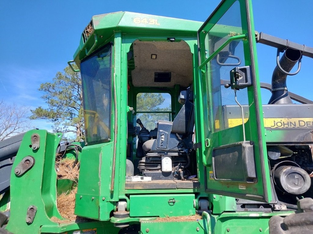 2016 John Deere 643L Feller Buncher - Image 9