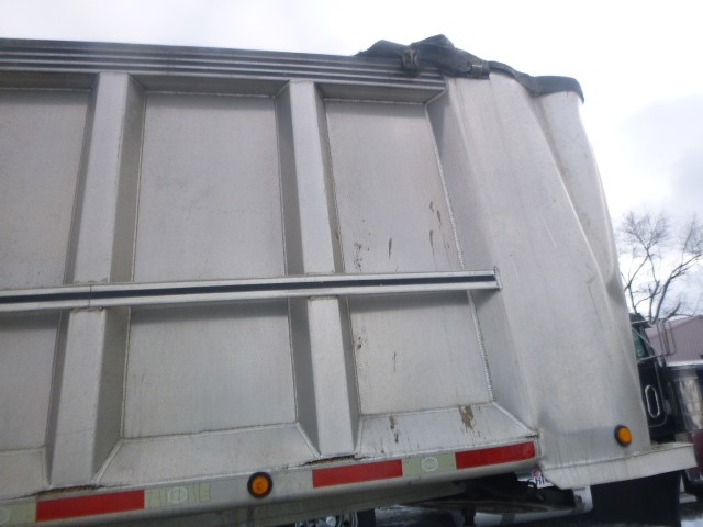 2016 Mac Dump Trailer - Image 13