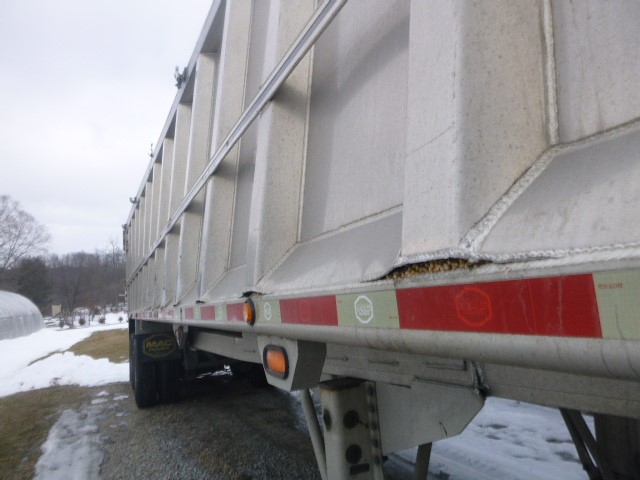 2016 Mac Dump Trailer - Image 15