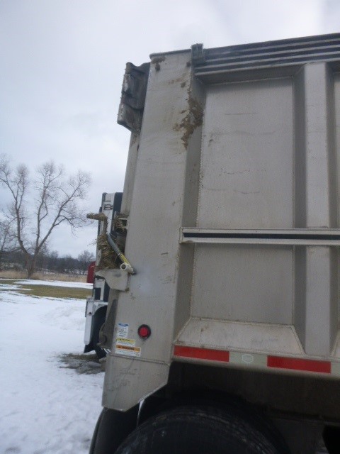 2016 Mac Dump Trailer - Image 18