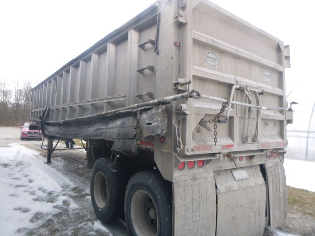 2016 Mac Dump Trailer - Image 5