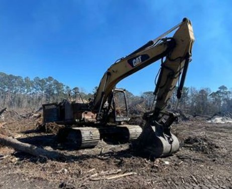 2017 Caterpillar 320F Excavator - Image 4