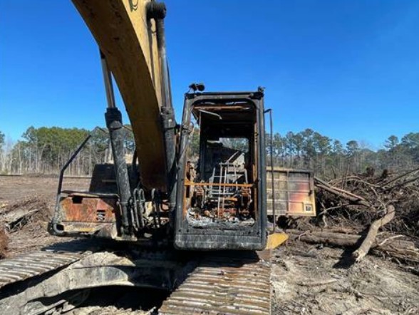 2017 Caterpillar 320F Excavator - Image 7