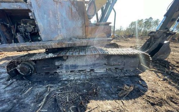 2017 Caterpillar 320F Excavator - Image 9