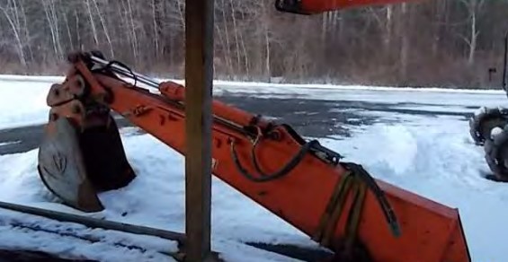 2018 Hitachi ZX135US-6 Excavator - Image 9