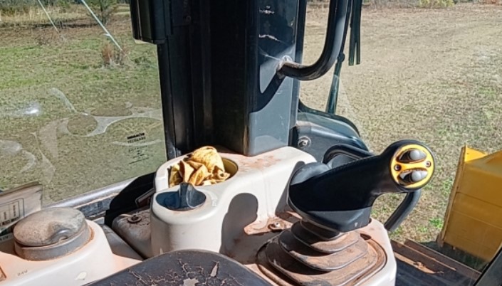 2017 Komatsu D61EXI Dozer - Image 15