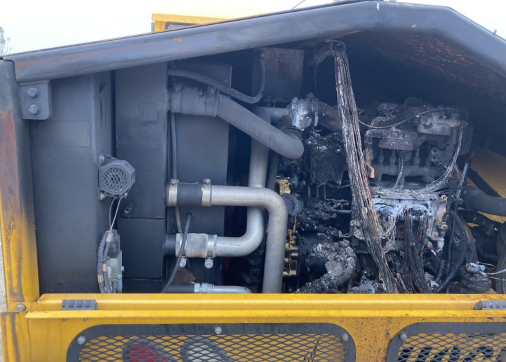 2017 OMC Shockwave Sprint Tree Shaker - Image 16