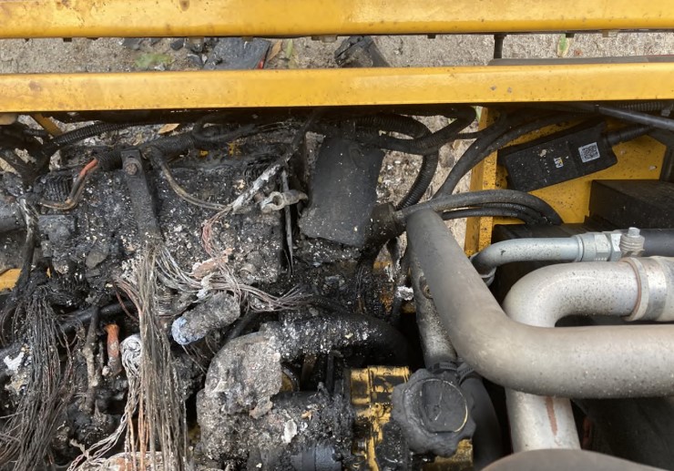 2017 OMC Shockwave Sprint Tree Shaker - Image 17