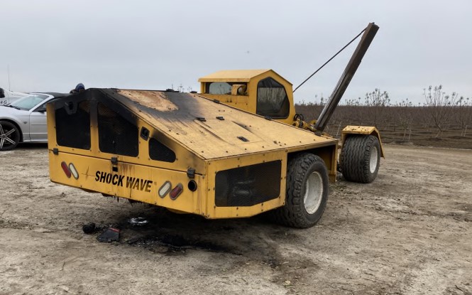 2017 OMC Shockwave Sprint Tree Shaker - Image 3