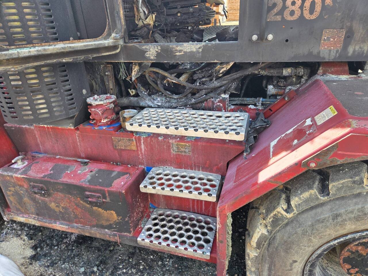 2017 Taylor R-14 280S Lift - Image 31