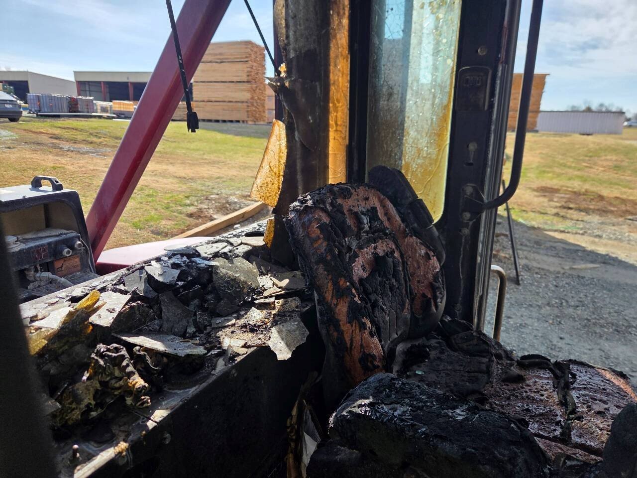 2017 Taylor R-14 280S Lift - Image 5