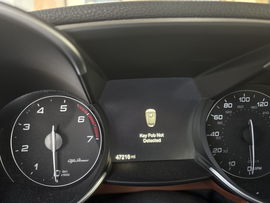 2018 Alfa Romeo Giulia - Image 2