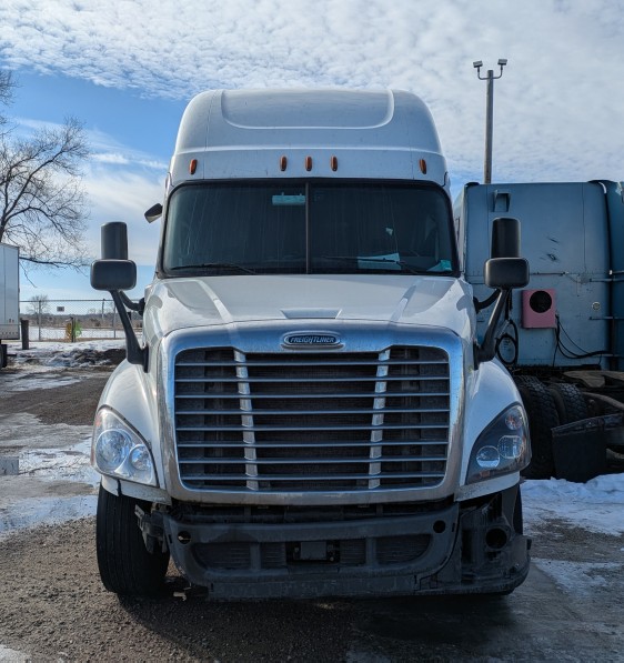 2018 Freightliner Cascadia - Image 4