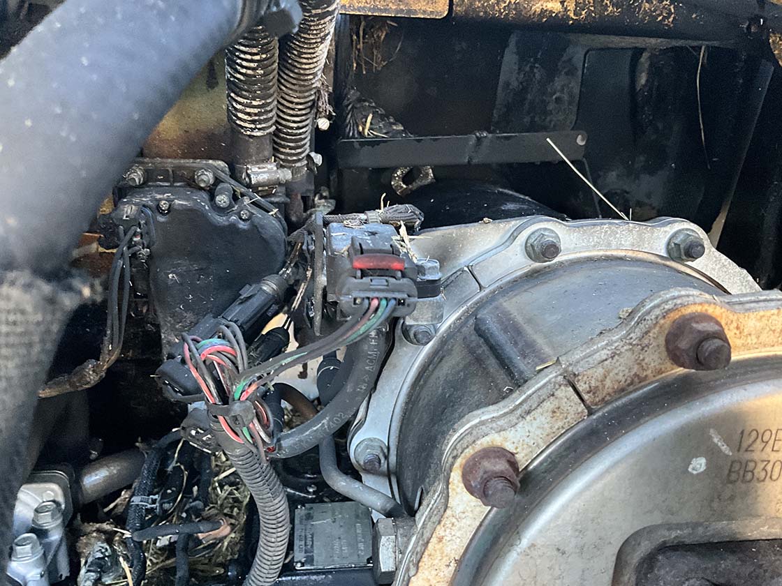 2018 Gehl R165 Skid Steer - Image 6