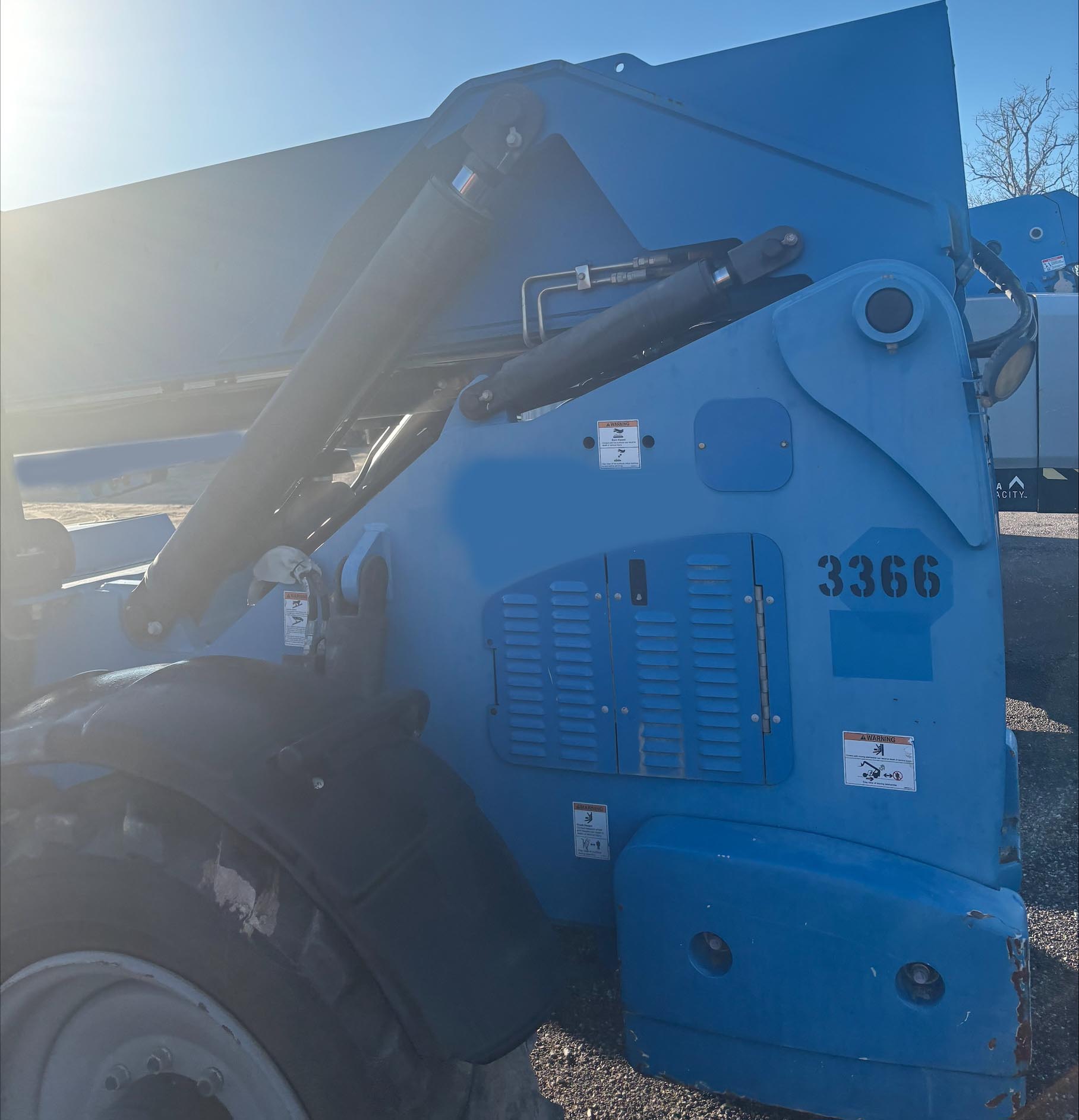 2018 Genie GTH-1056 Telehandler - Image 5