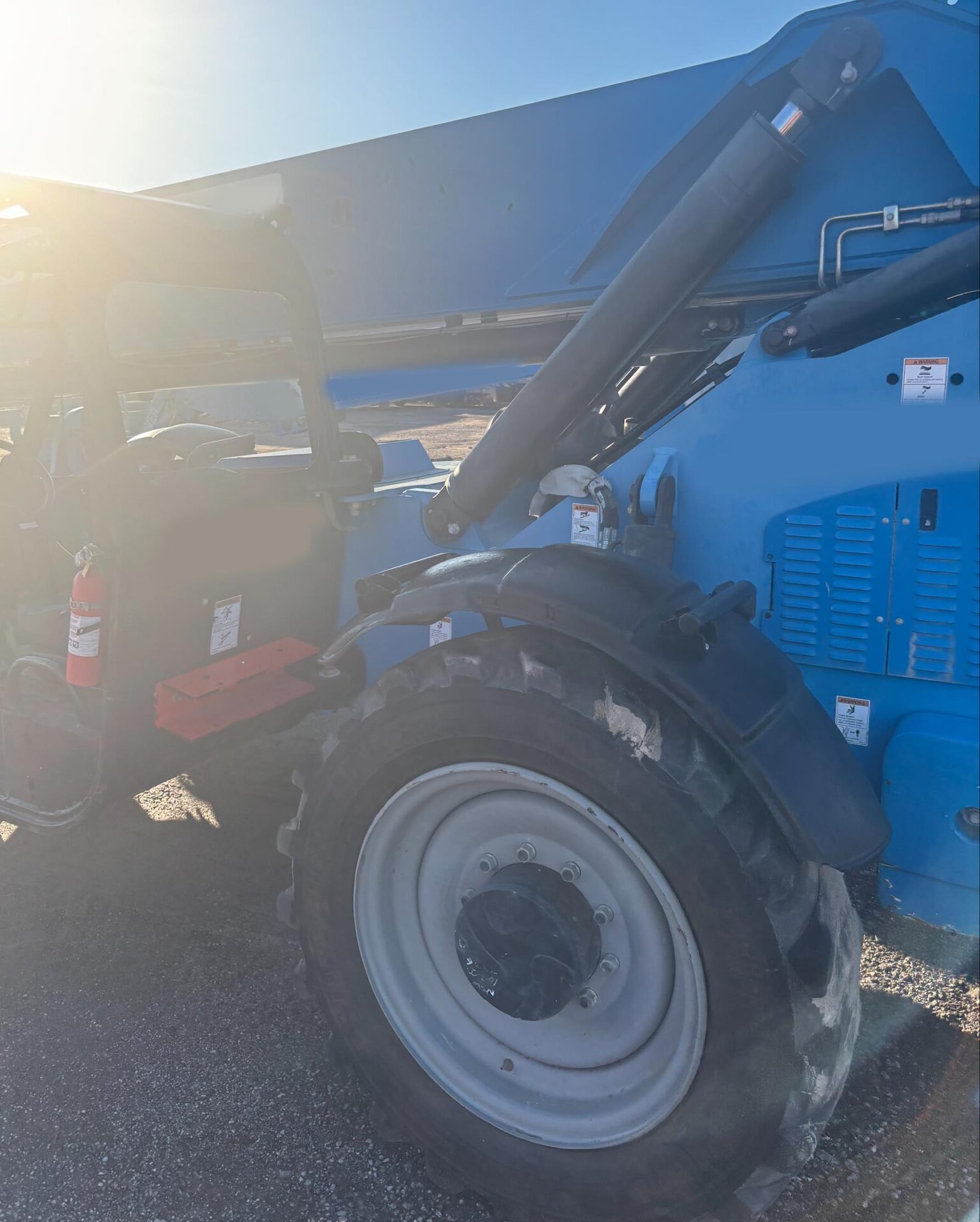 2018 Genie GTH-1056 Telehandler - Image 6