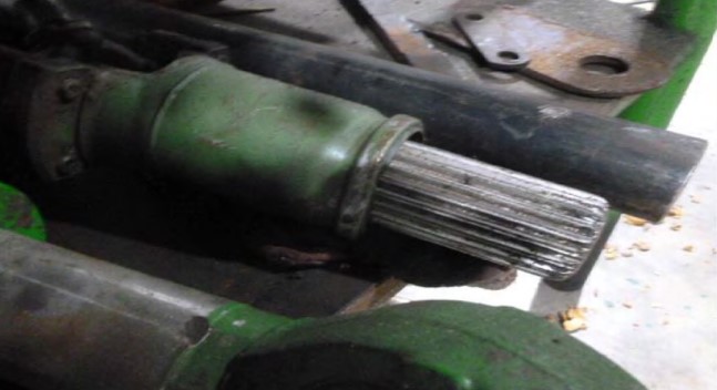 2018 John Deere 8370R Tractor - Image 12