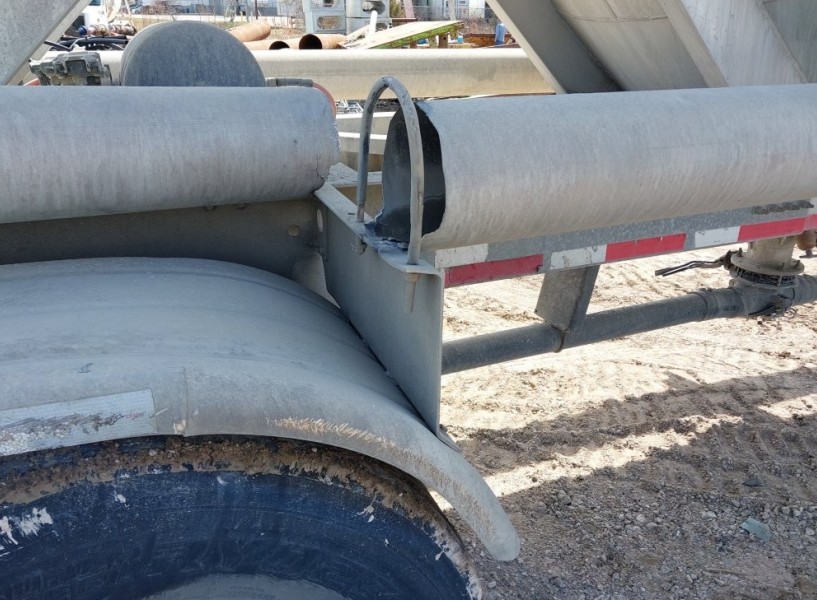 2018 Southern Welding Tank Trailer - Image 10