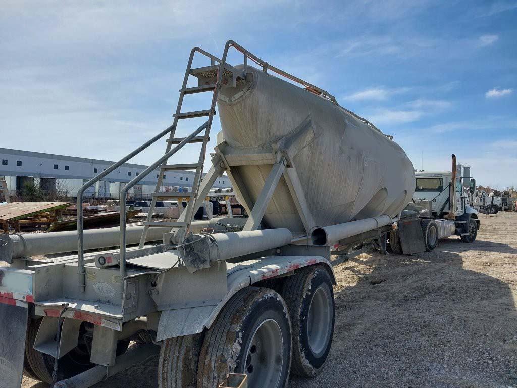 2018 Southern Welding Tank Trailer - Image 25