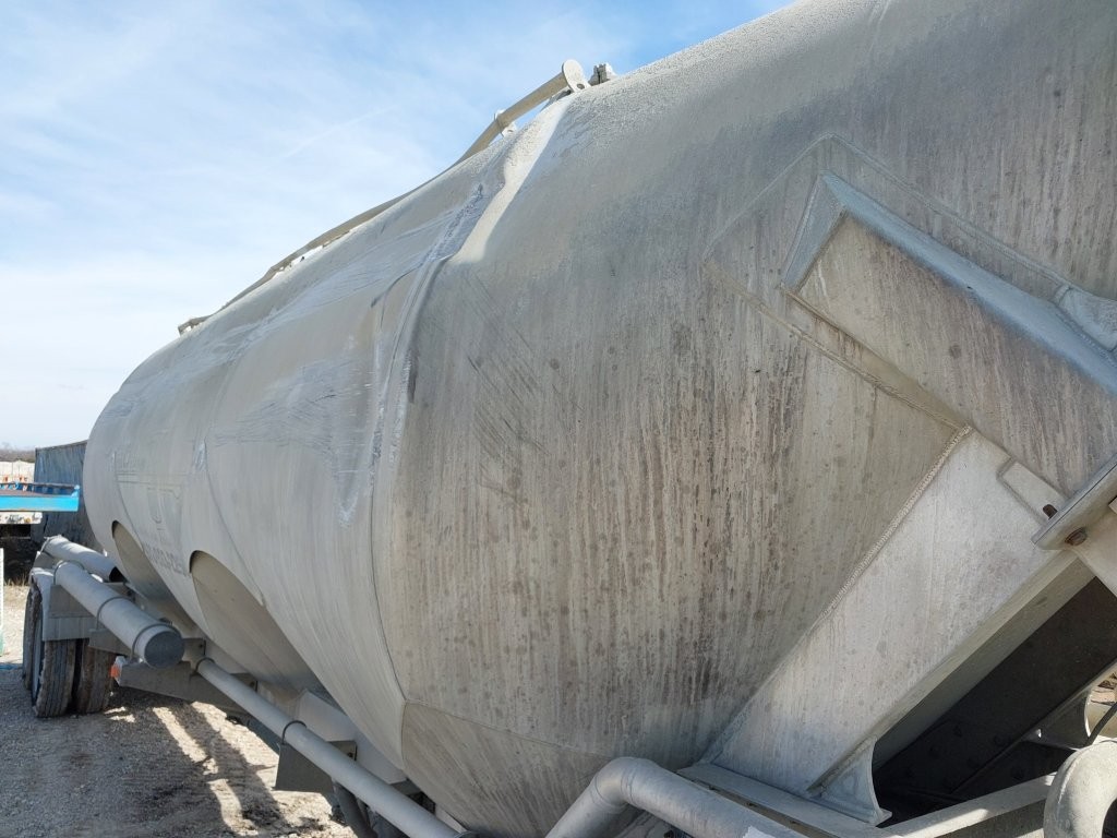 2018 Southern Welding Tank Trailer - Image 27