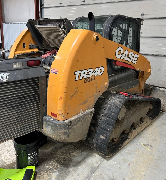 2019 Case TR340 Compact Track Loader - Image 4